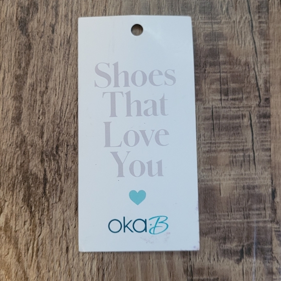 Oka - B Women’s Embellished Black Licorice Chain Flip Flop Thong Sandals. Sz: M - Picture 2 of 7